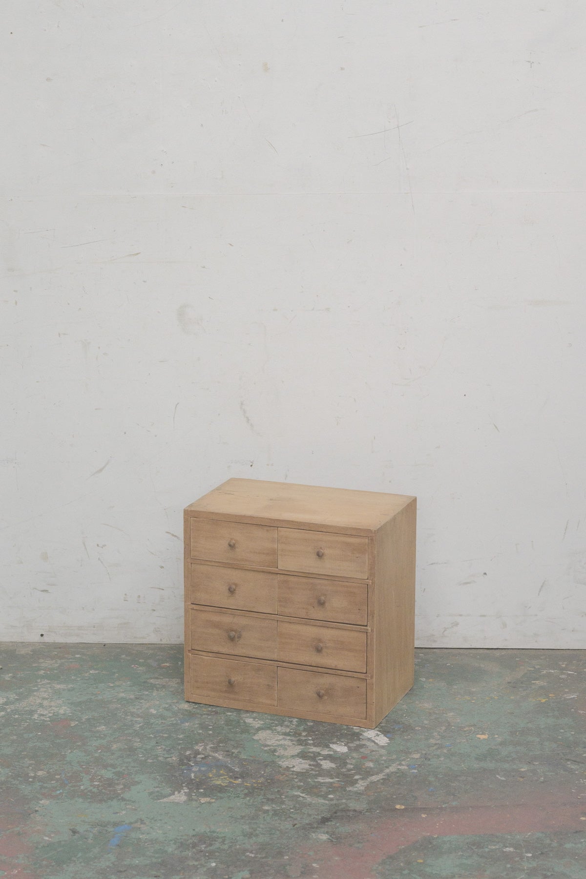 #0416 cabinet