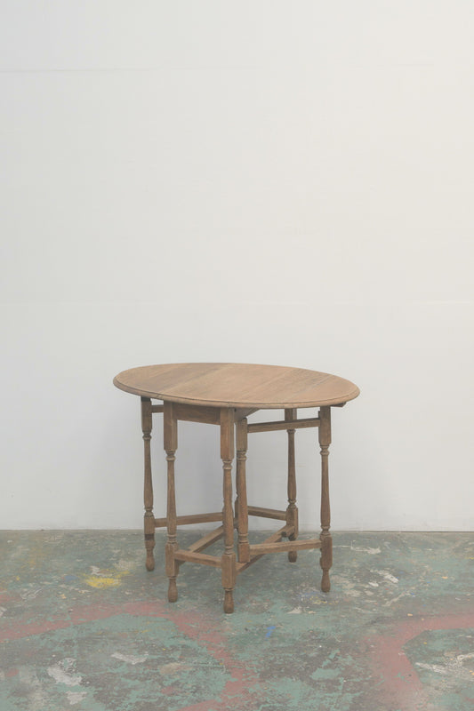 #0702 gateleg table
