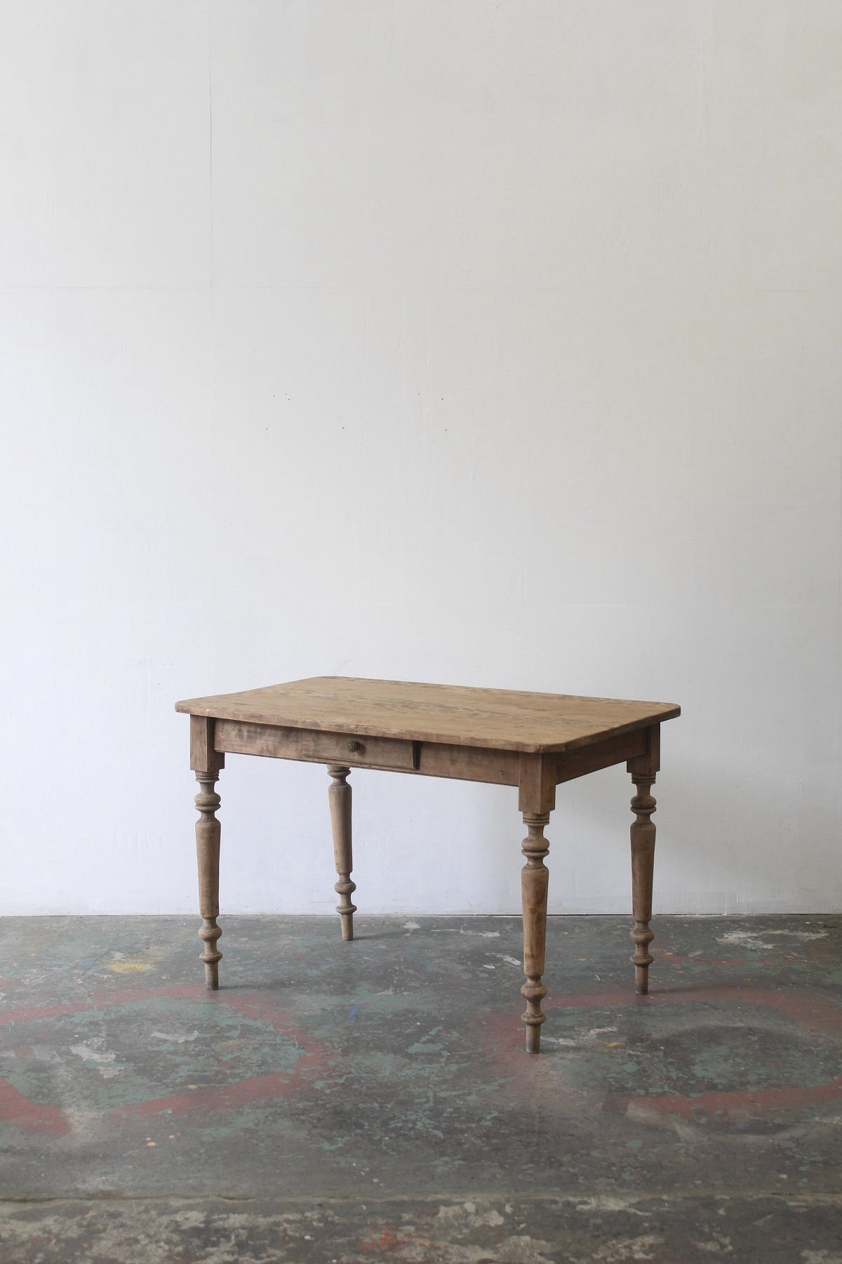 #0840 table