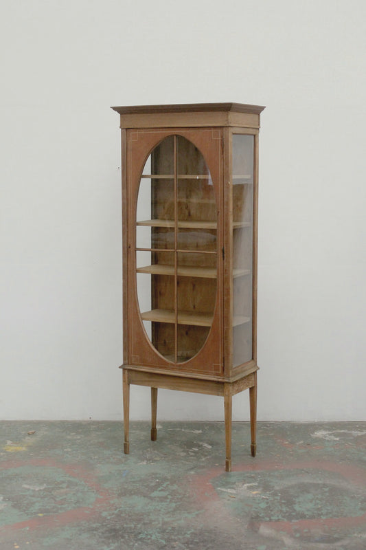 #0906 glass cabinet