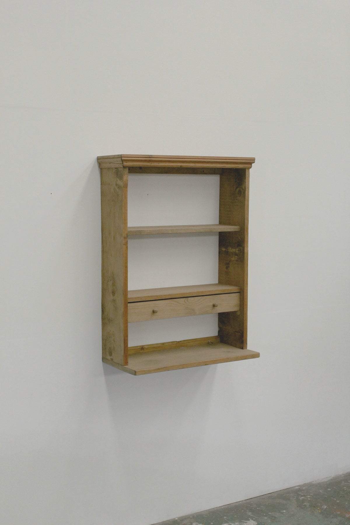 #0944 shelf