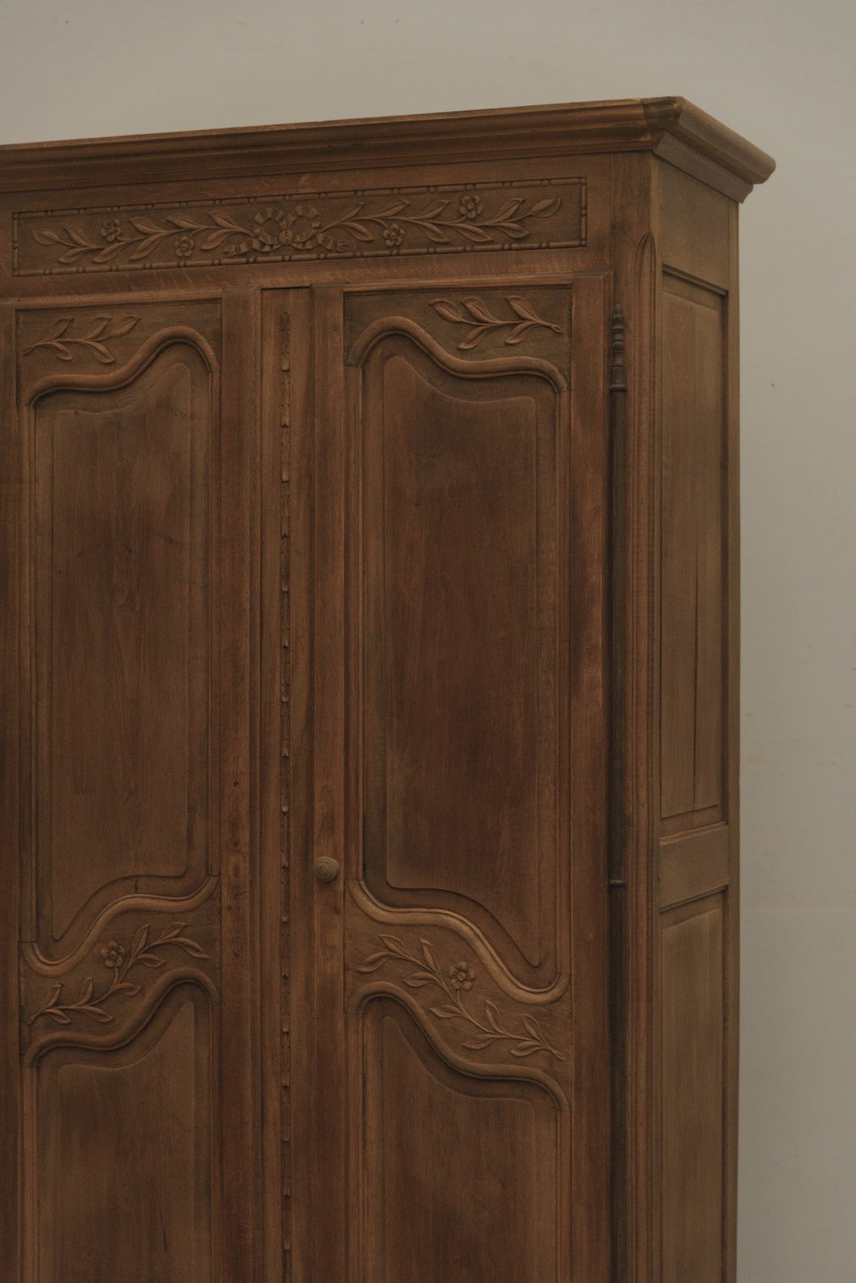 #9189 cabinet