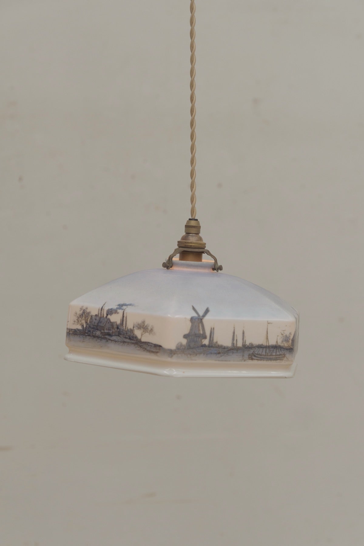 #9062 pendant lamp