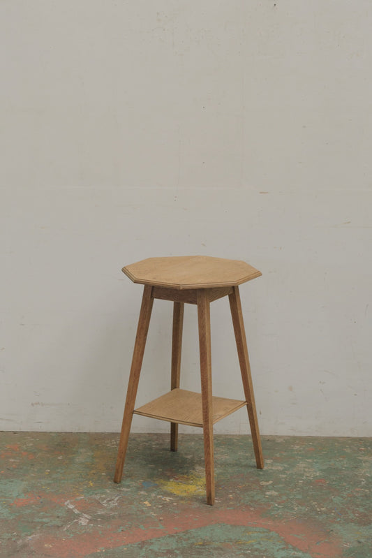 #9362 side table