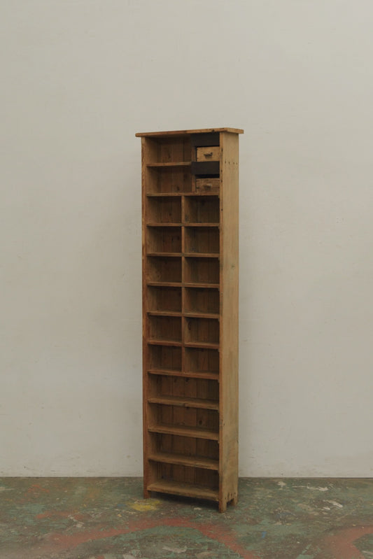 #9718 shelf