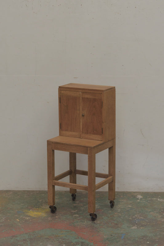 #9198 cabinet
