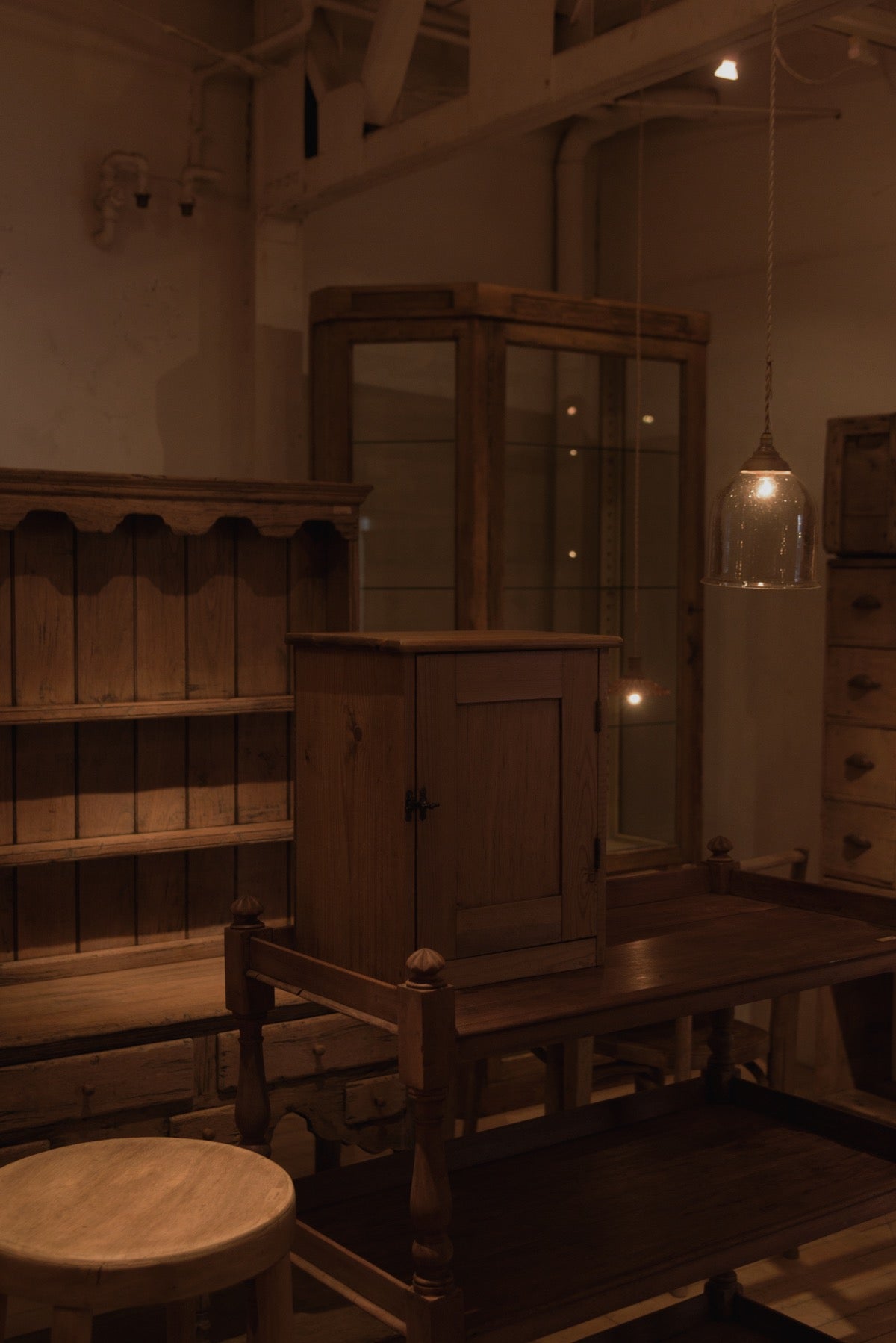 #8921 cabinet