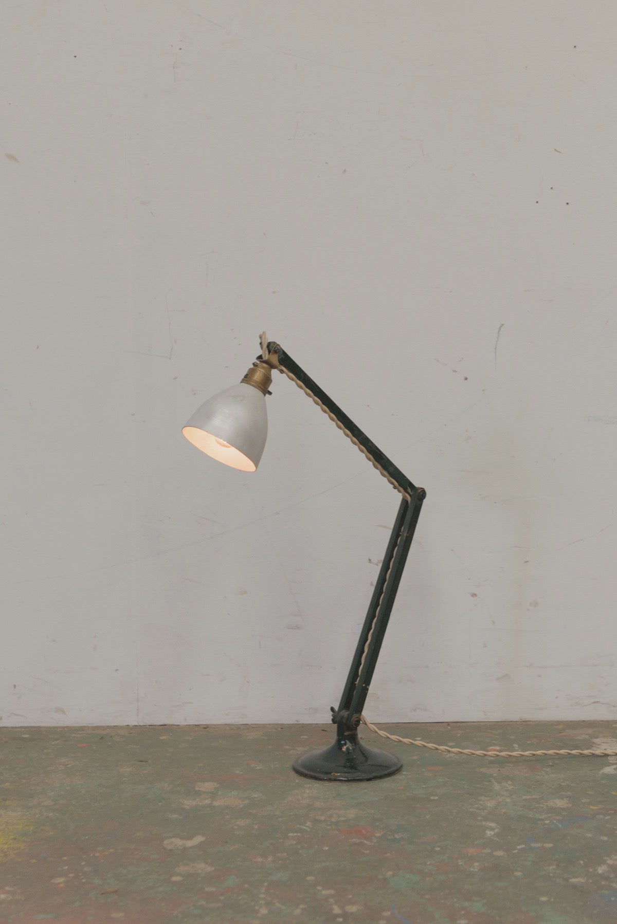 #8927 lamp