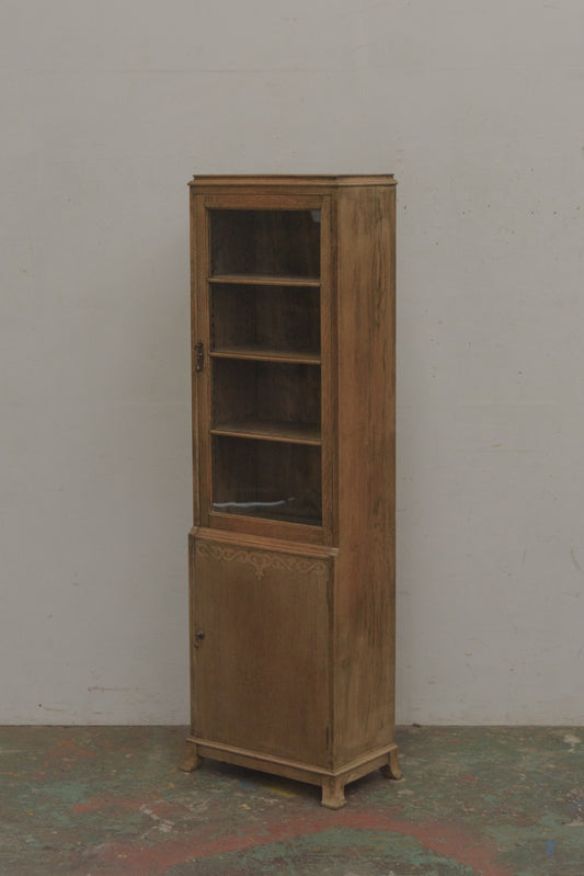 #9293 glass cabinet