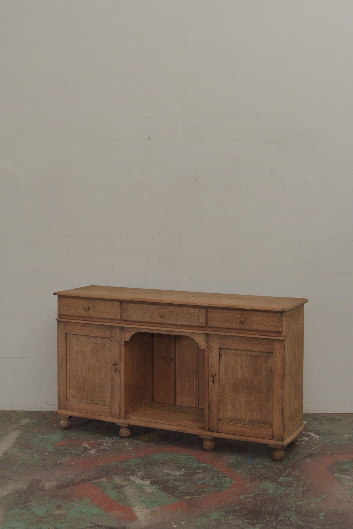 #9354 cabinet