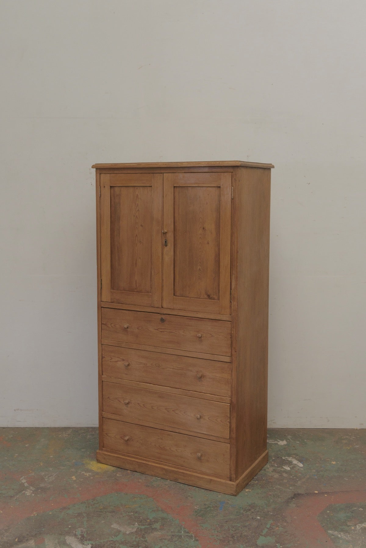cabinet – krank marcello