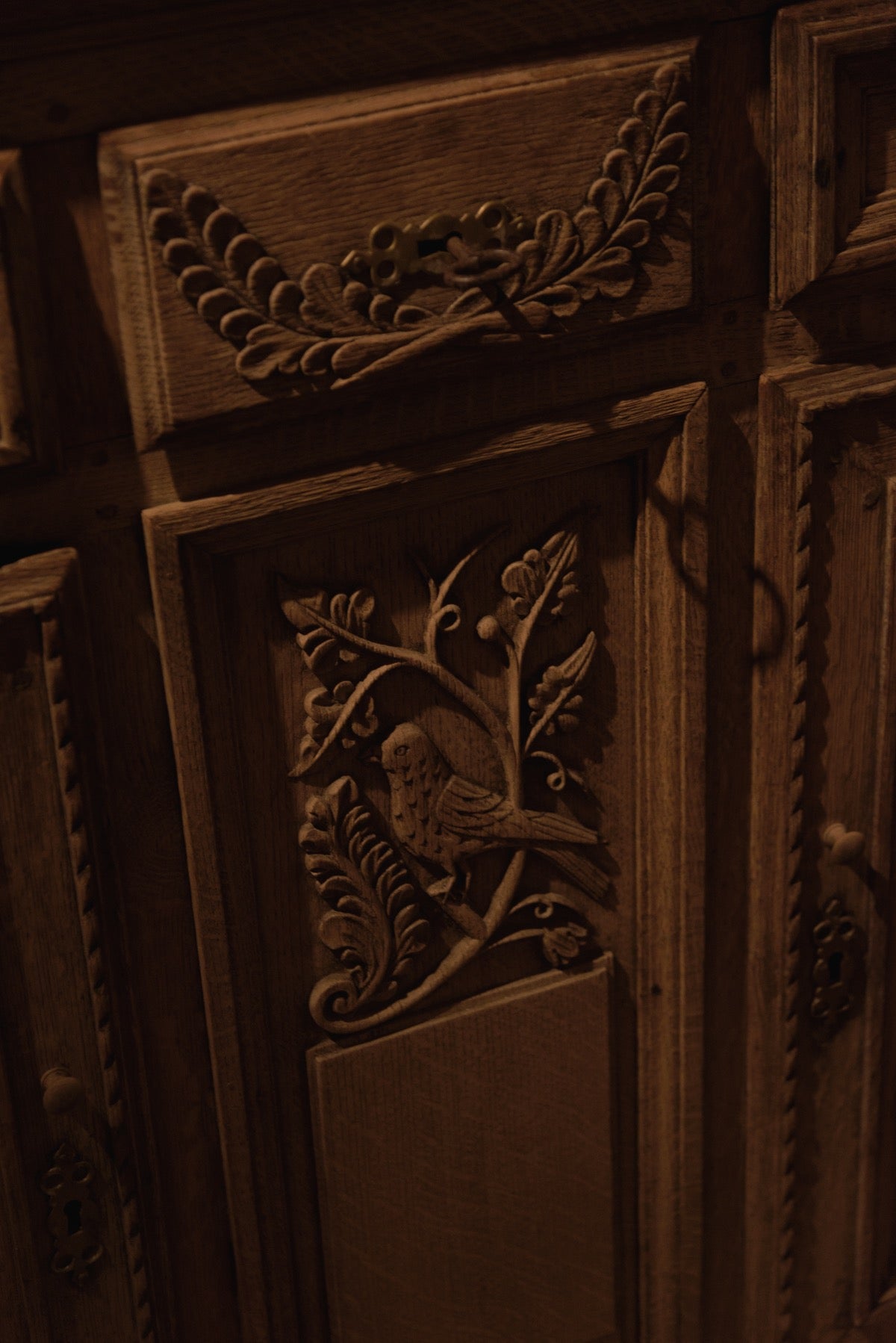 #8786 cabinet
