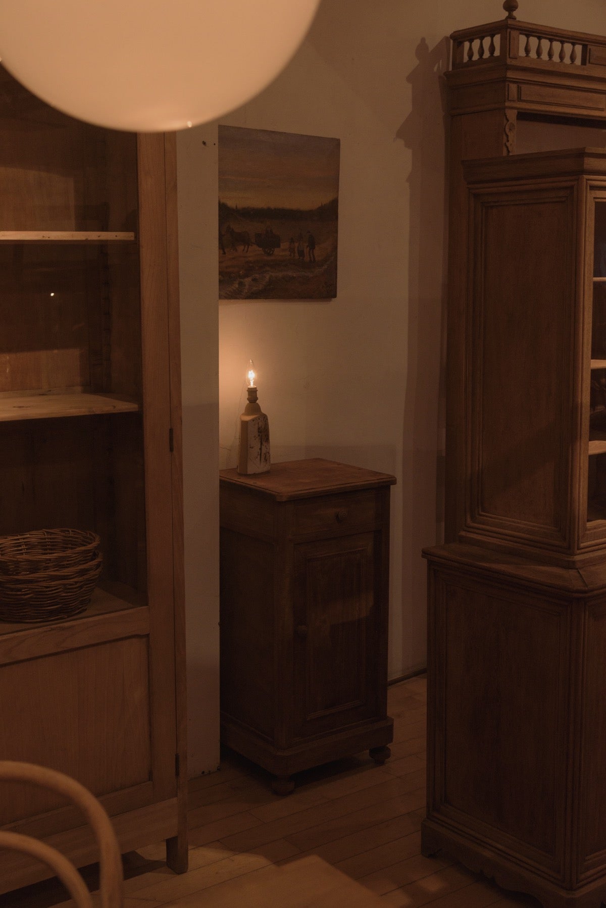 #9027 cabinet