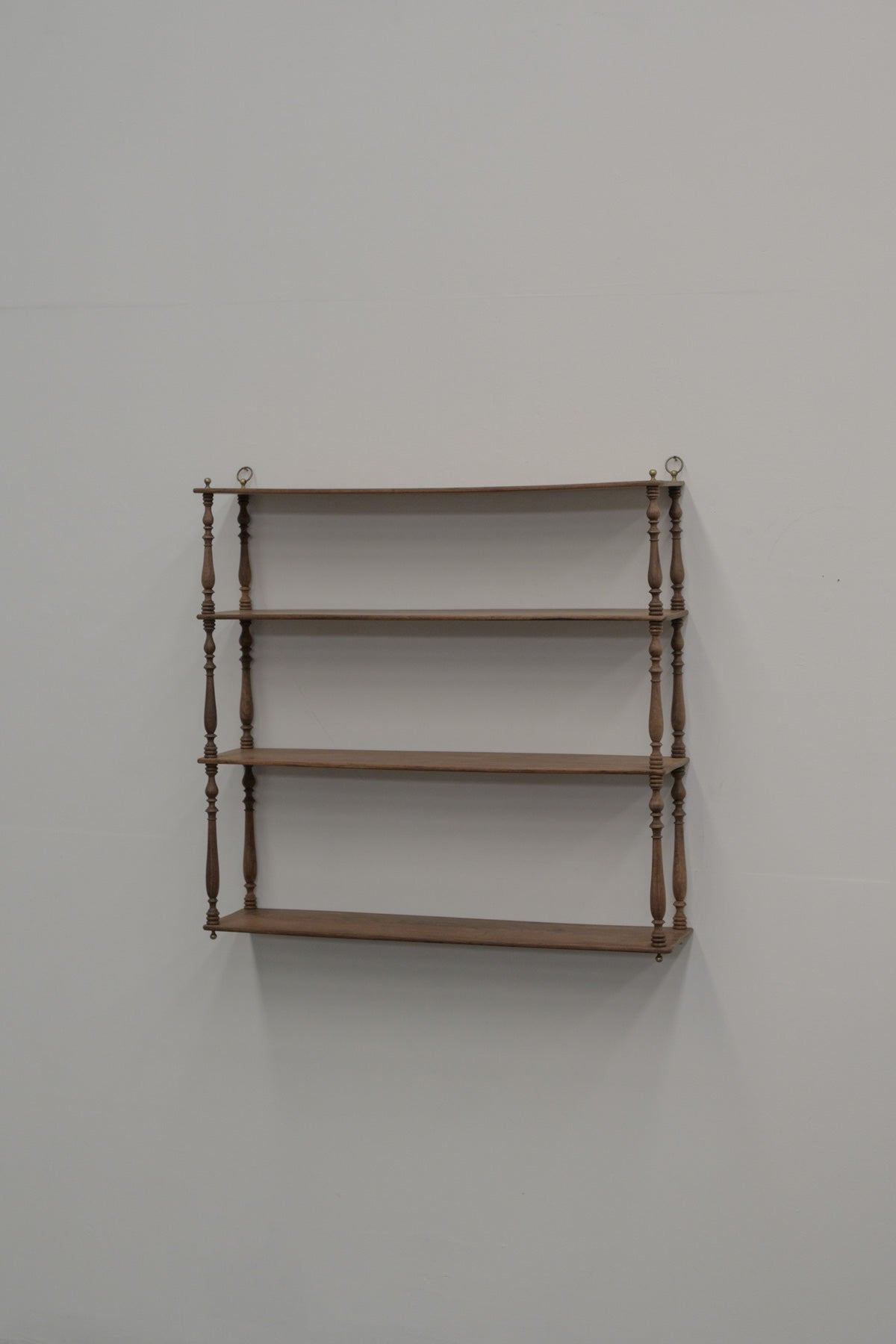 #0593 shelf