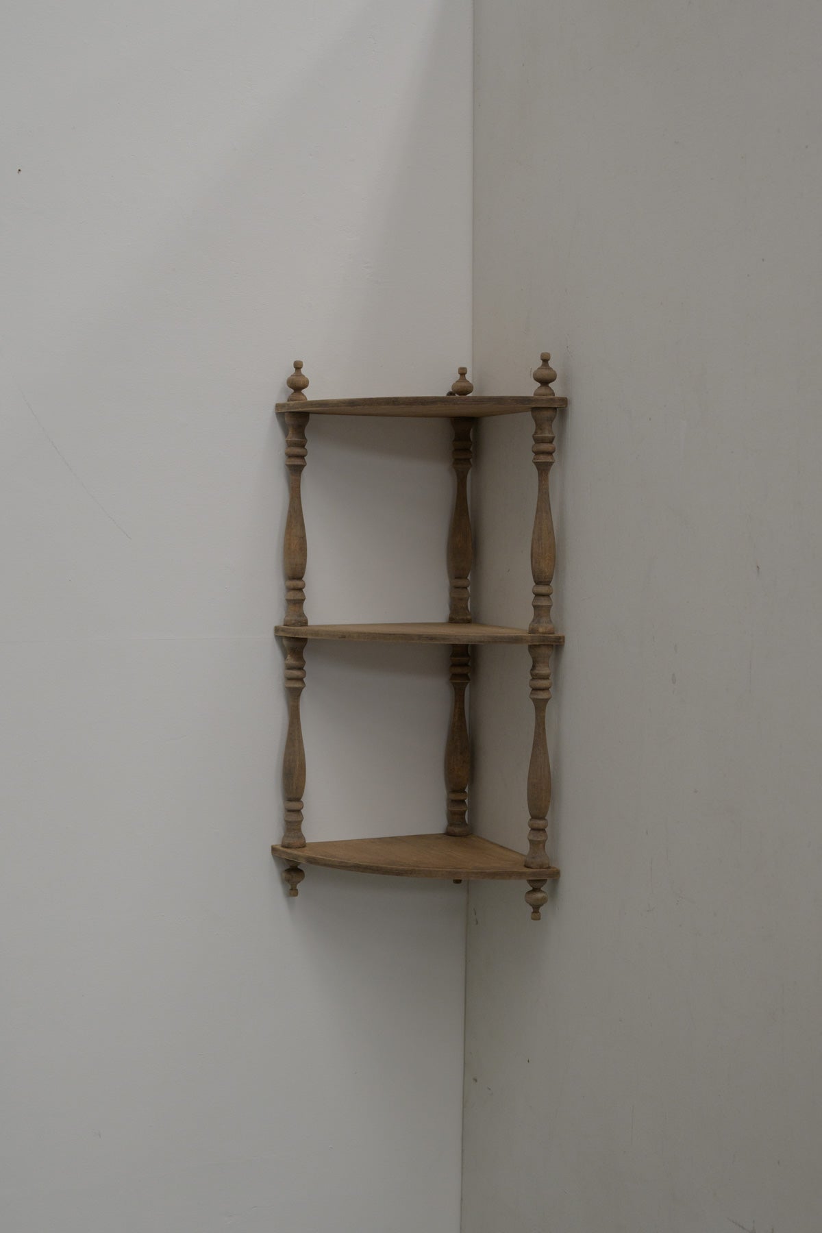 shelf – krank marcello