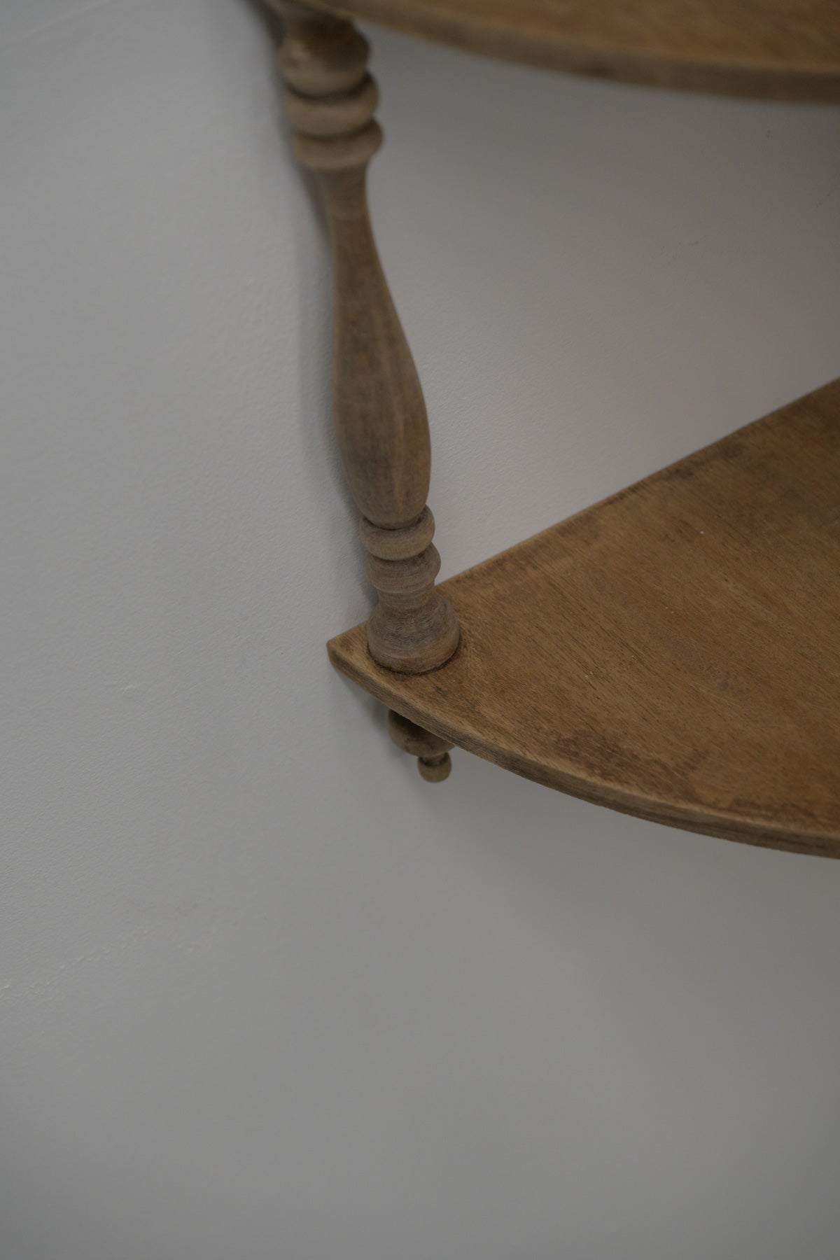 #0597 corner shelf