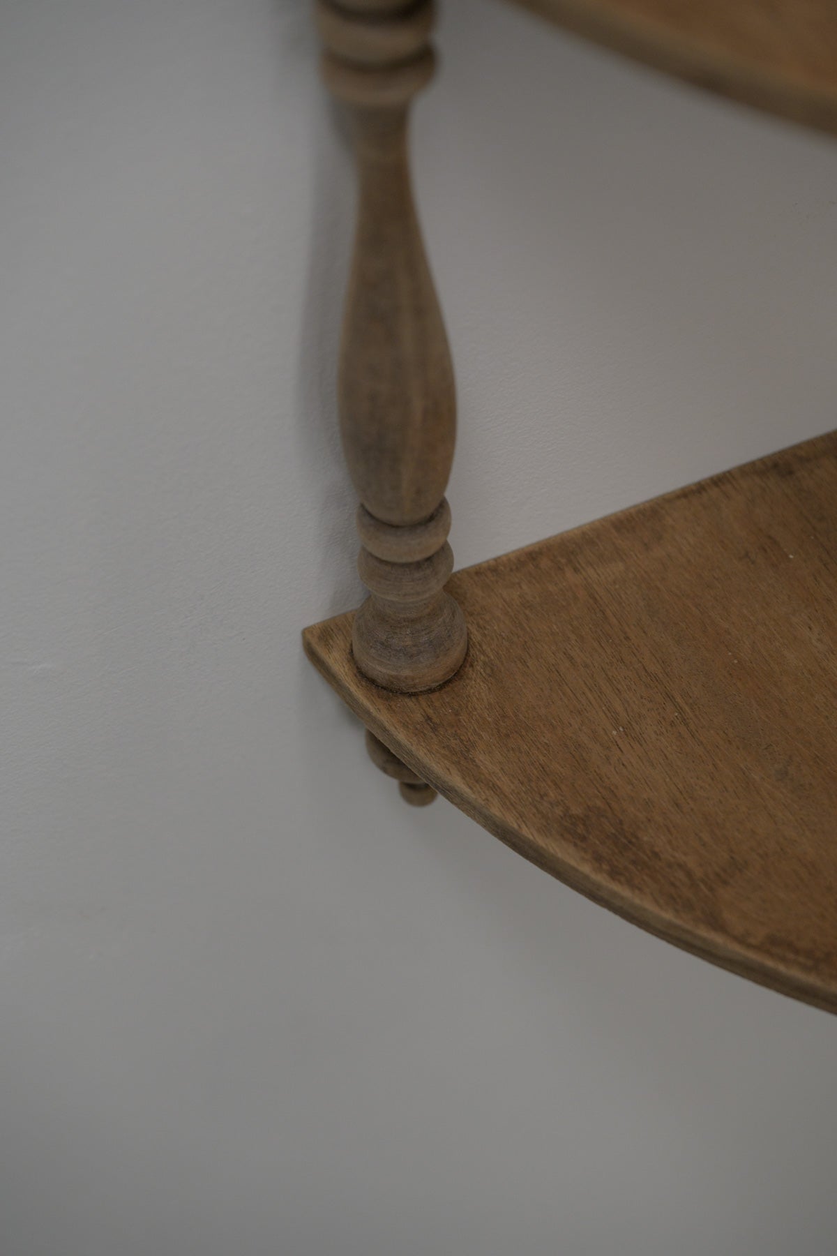 #0597 corner shelf