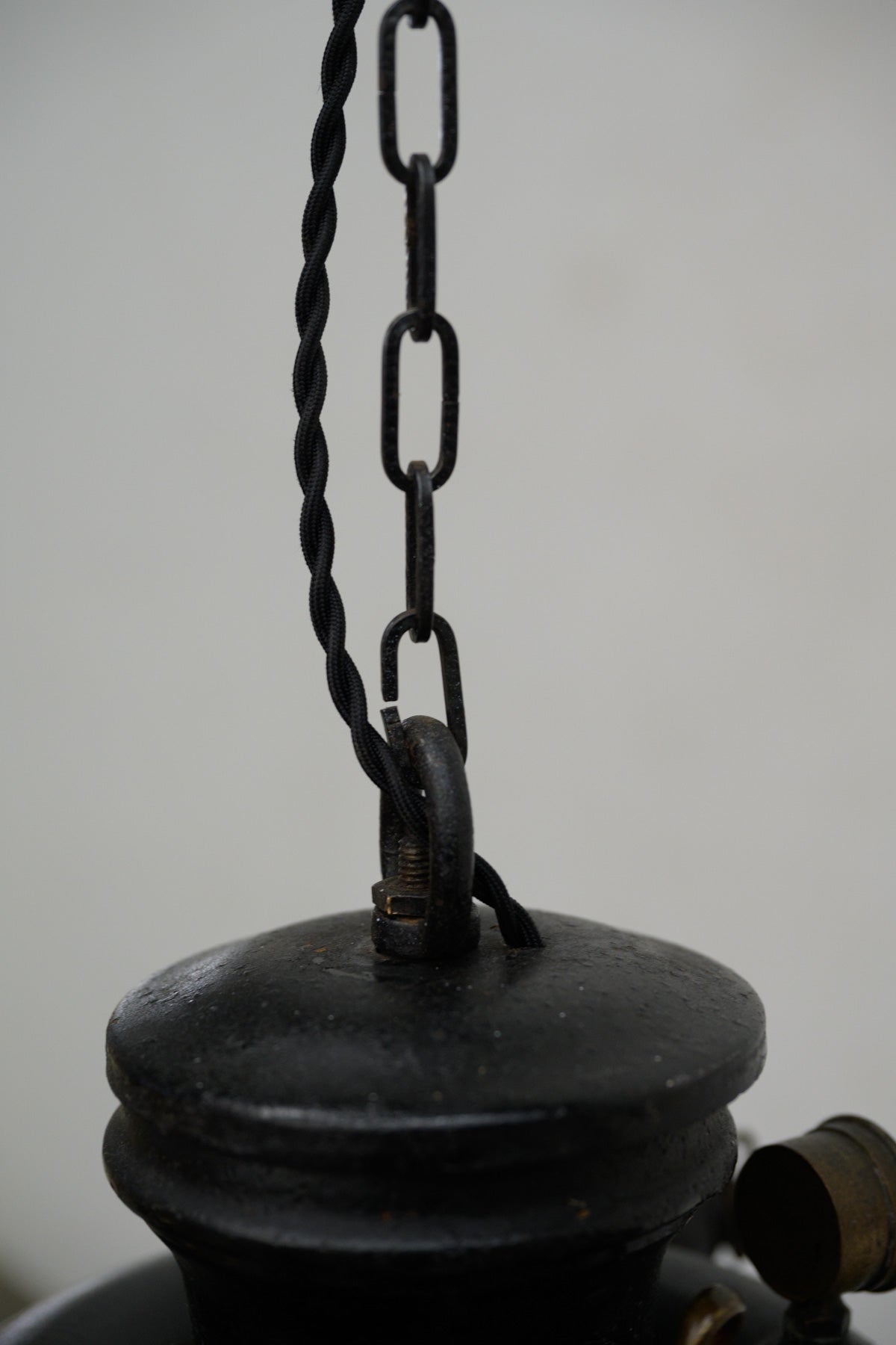 #0137 industrial lamp