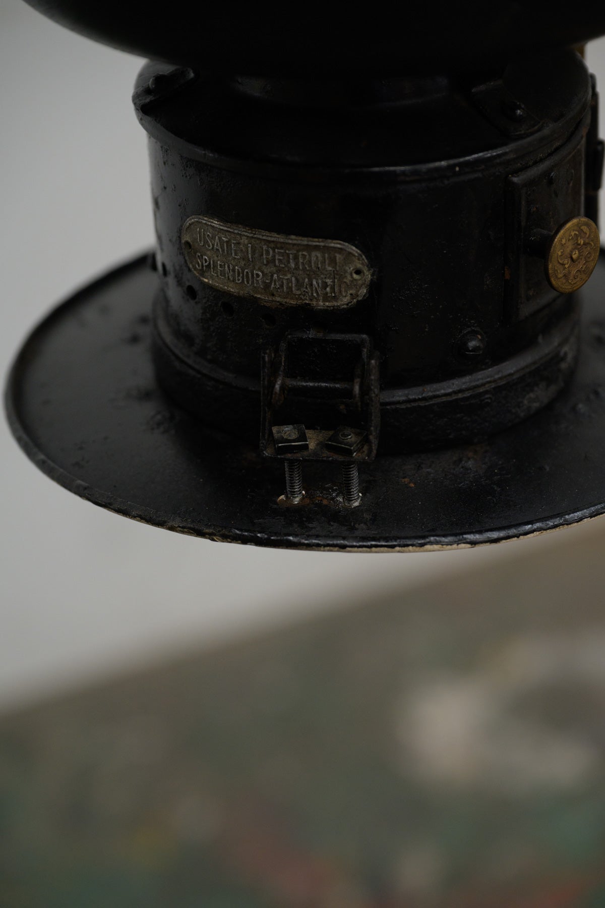 #0137 industrial lamp