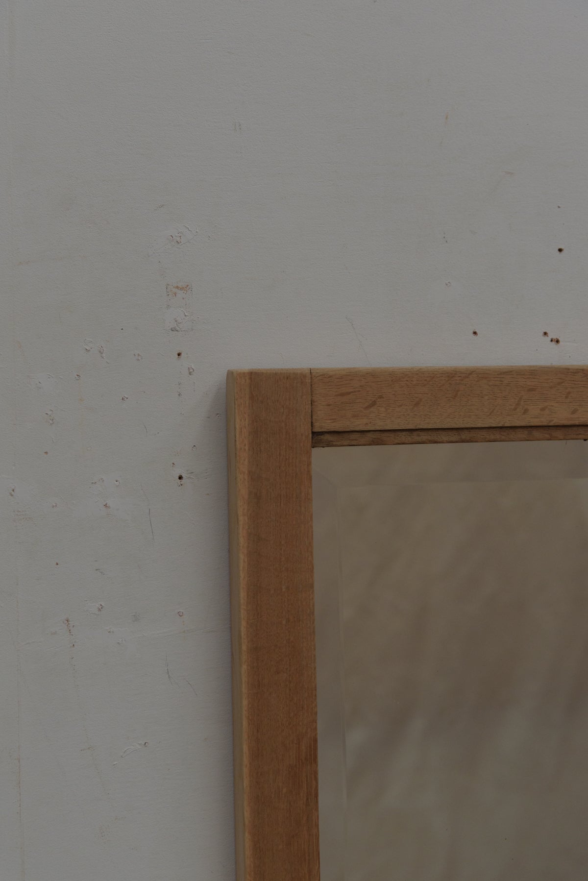 #8592 mirror