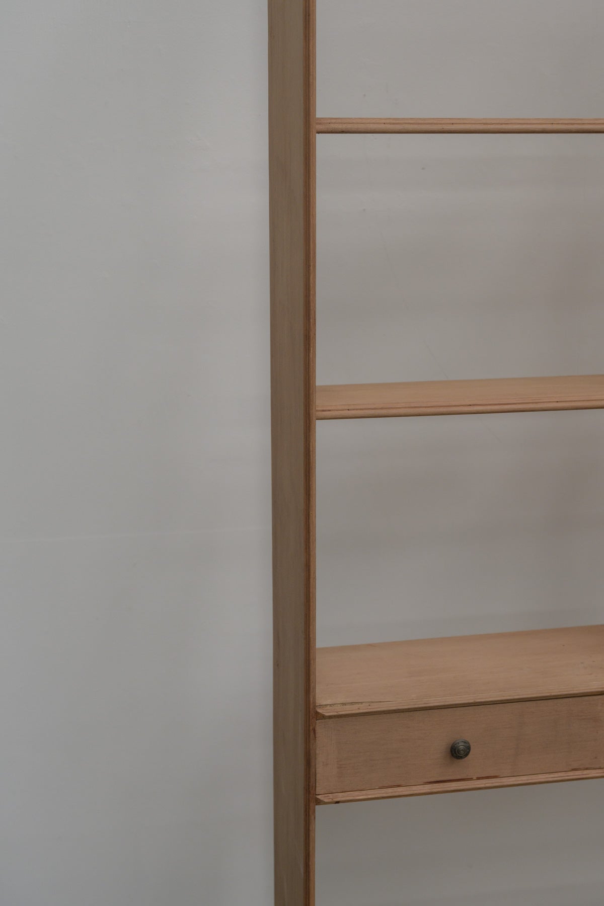 #0616 shelf