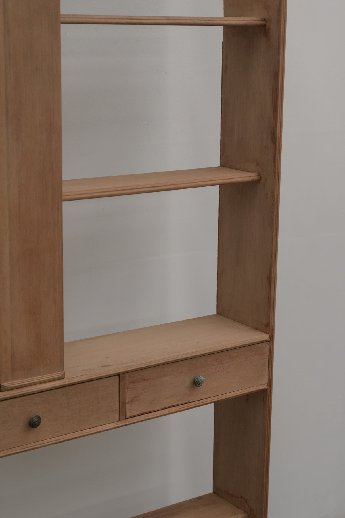 #0616 shelf