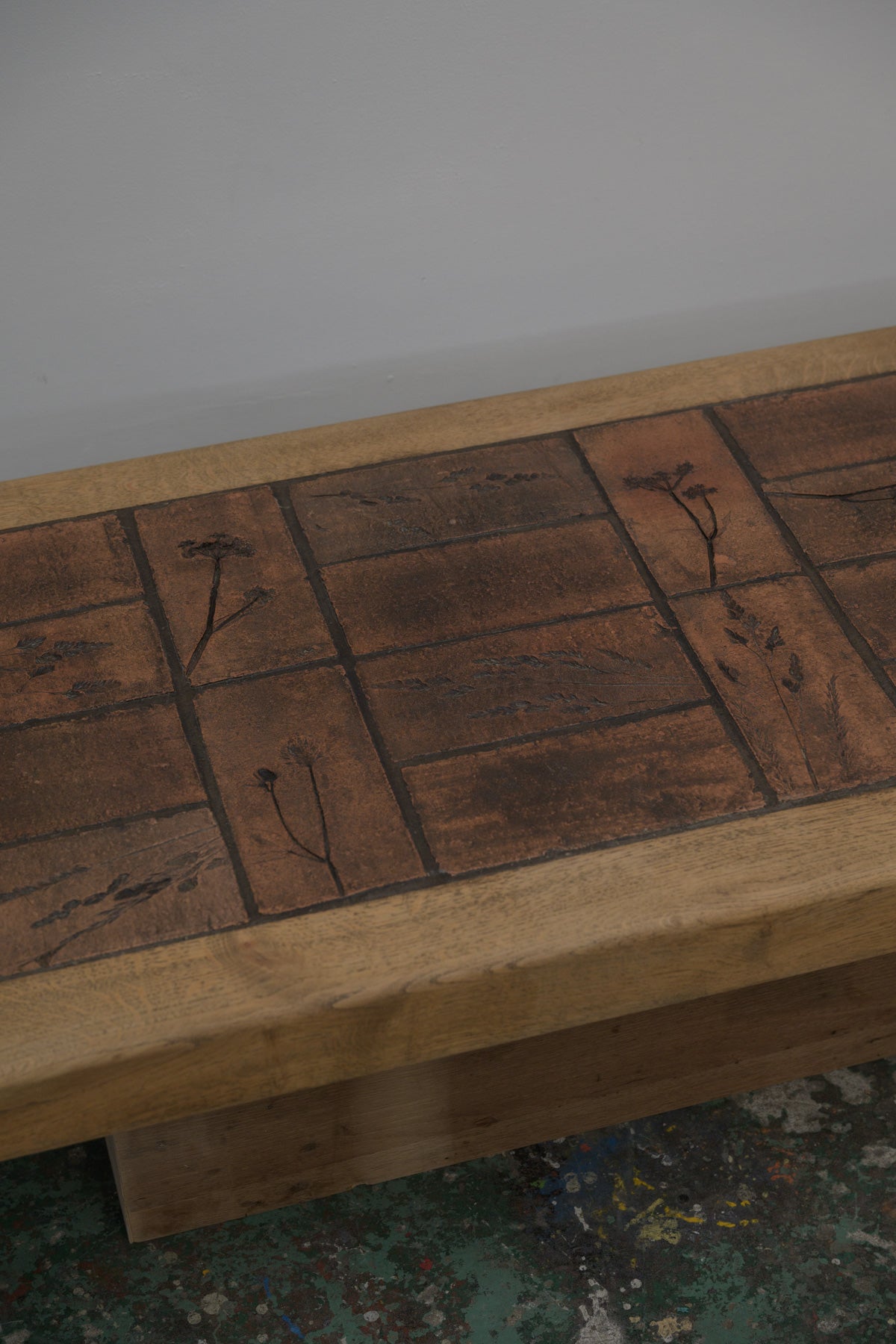 #0630 coffee table