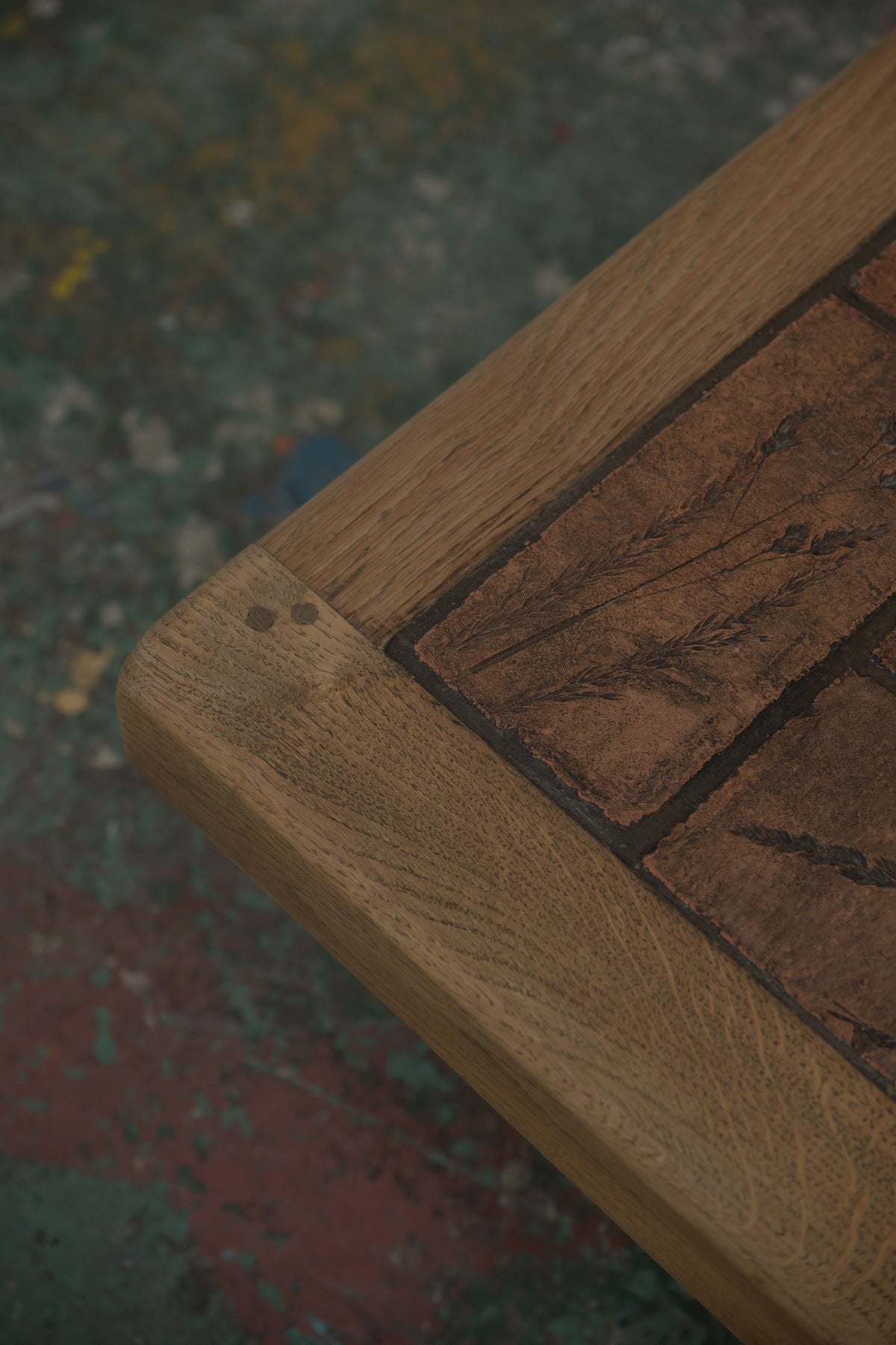 #0630 coffee table
