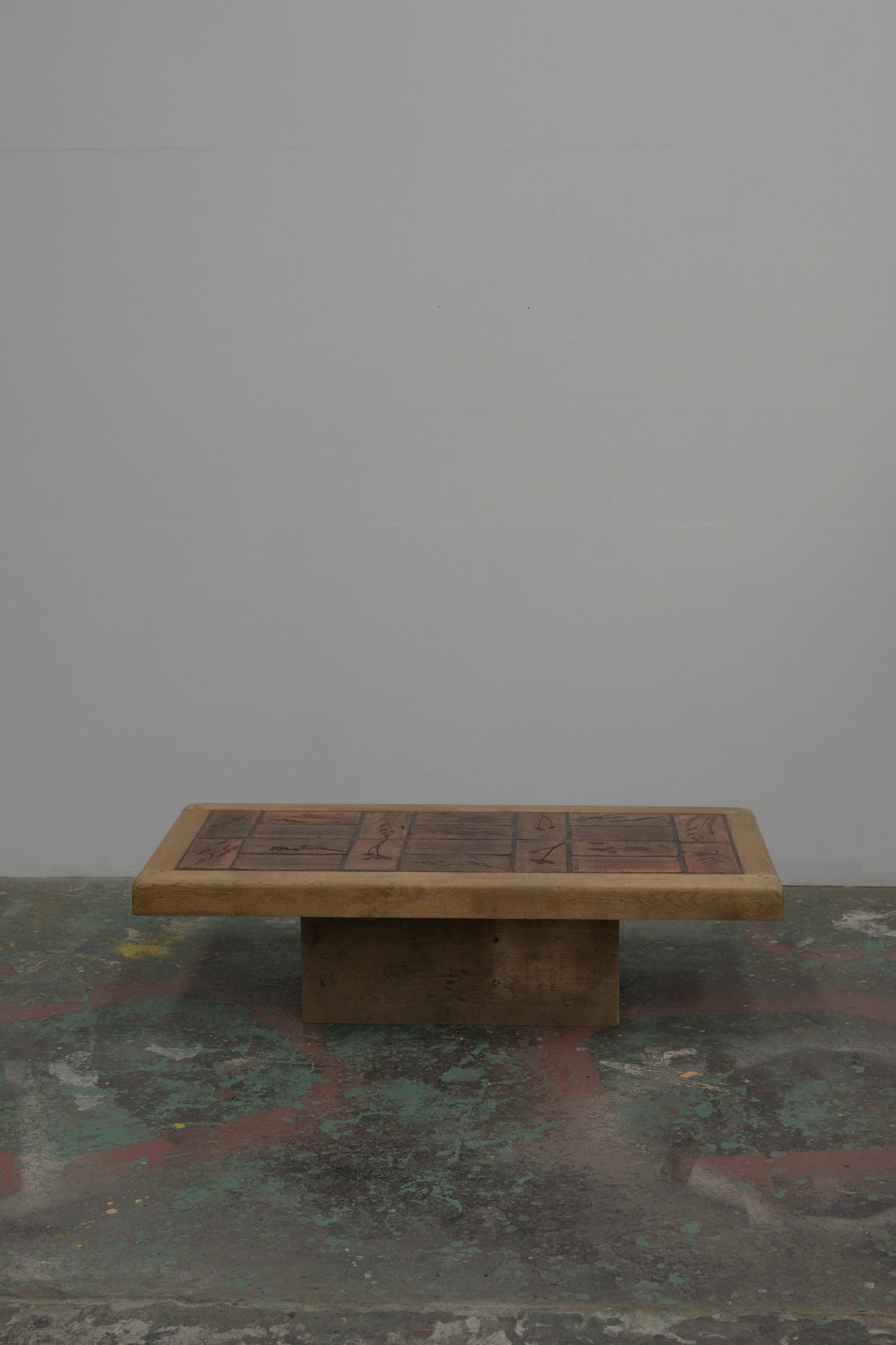 #0630 coffee table
