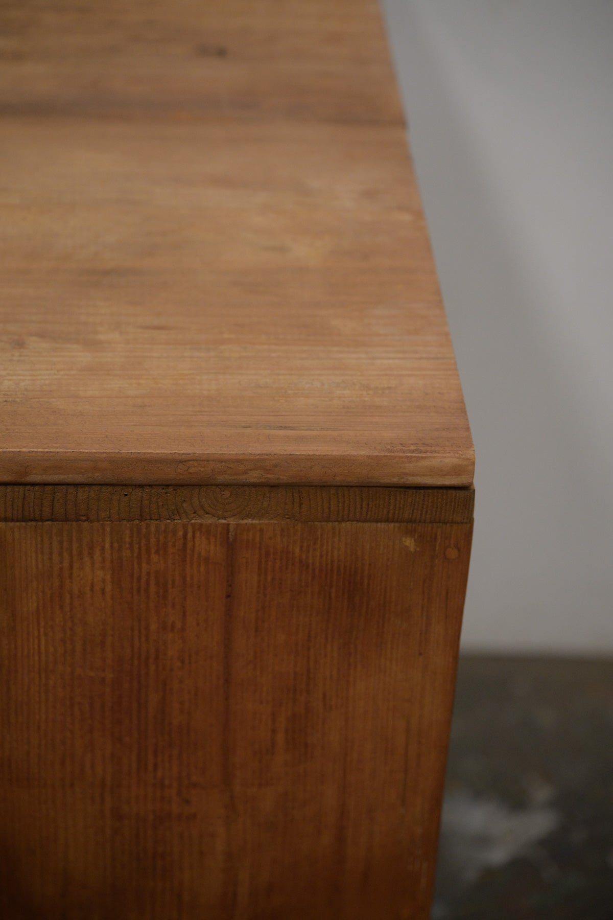 #0149 table