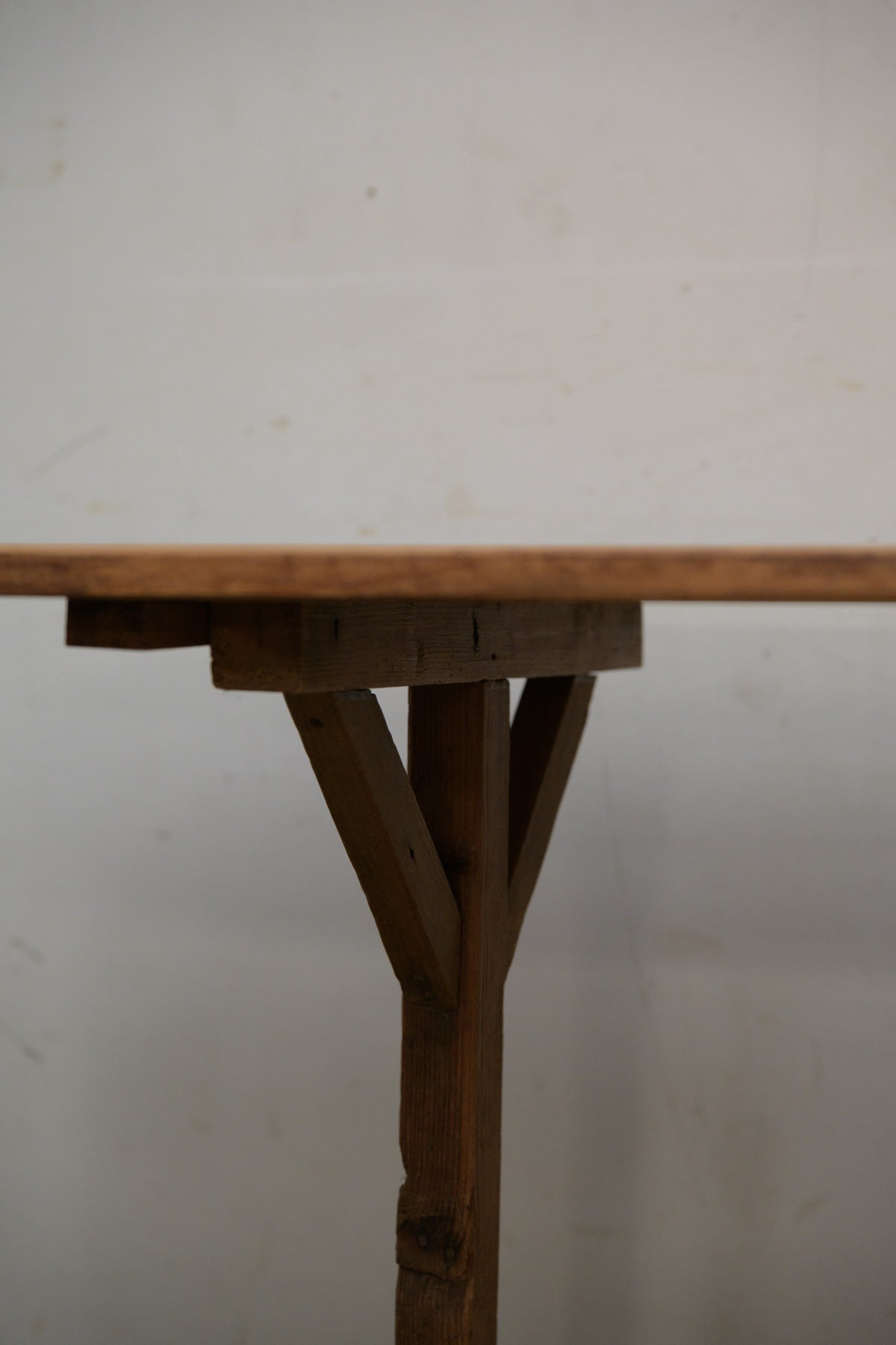 #0149 table
