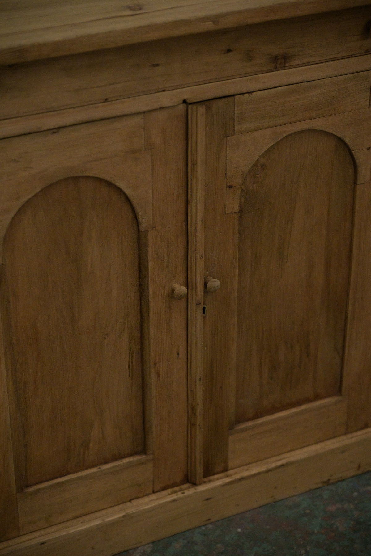 #0152 cabinet