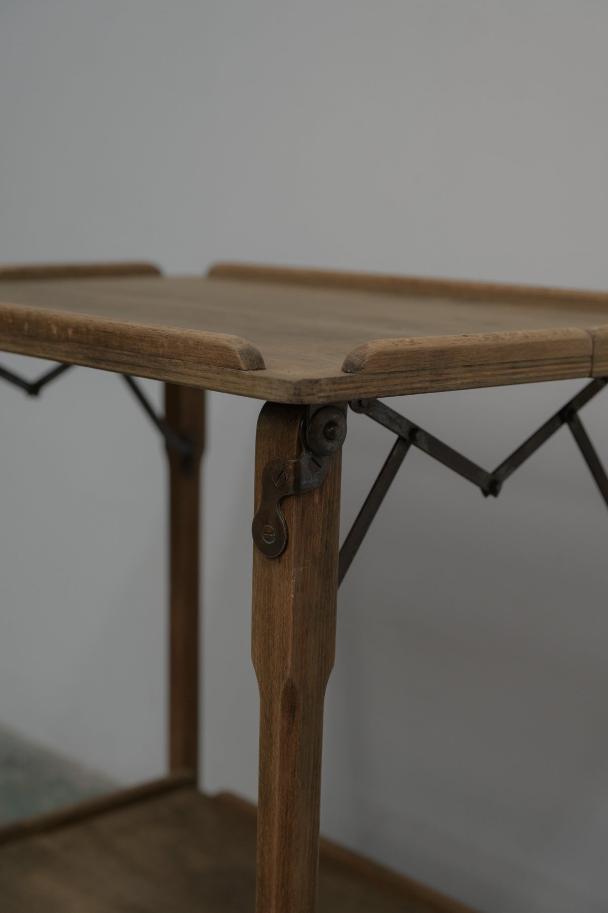 #0638 folding shelf