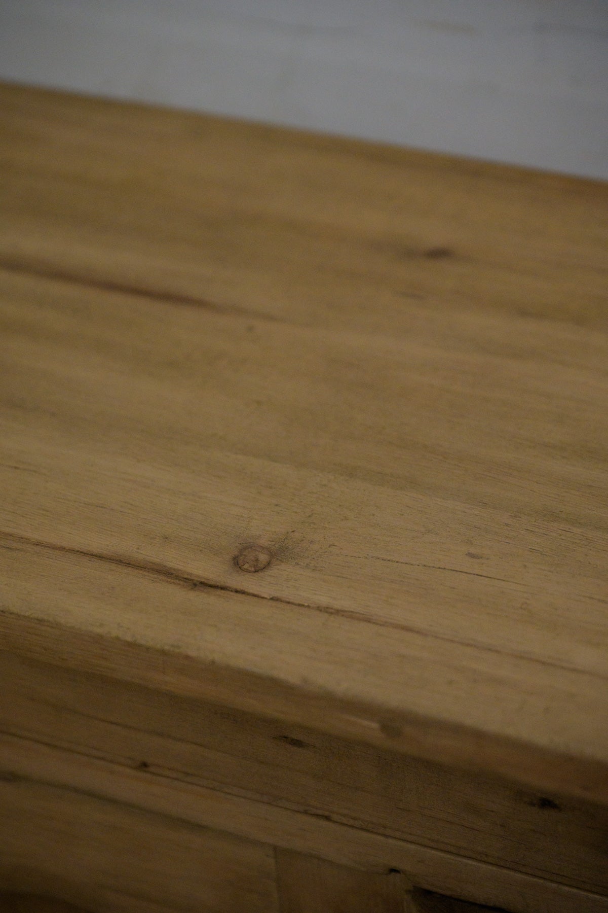 #0152 cabinet