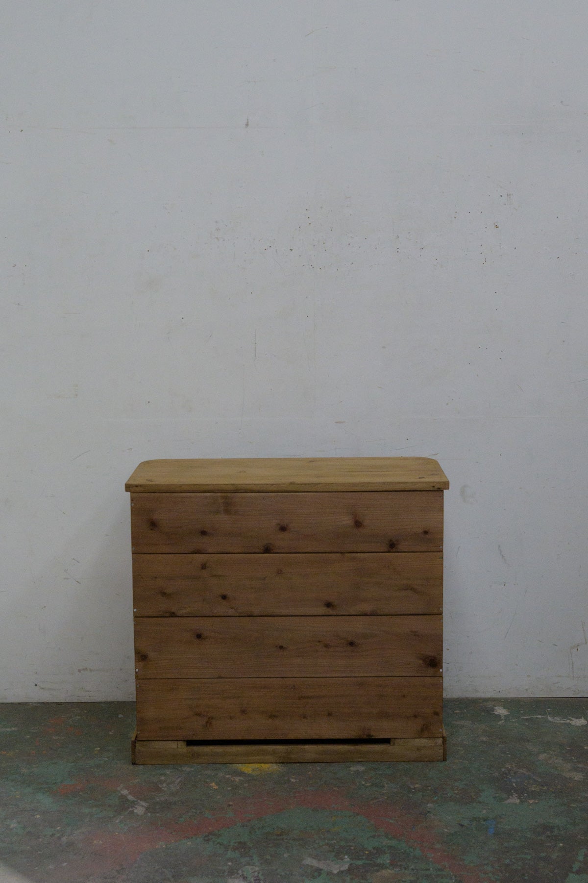 #0152 cabinet