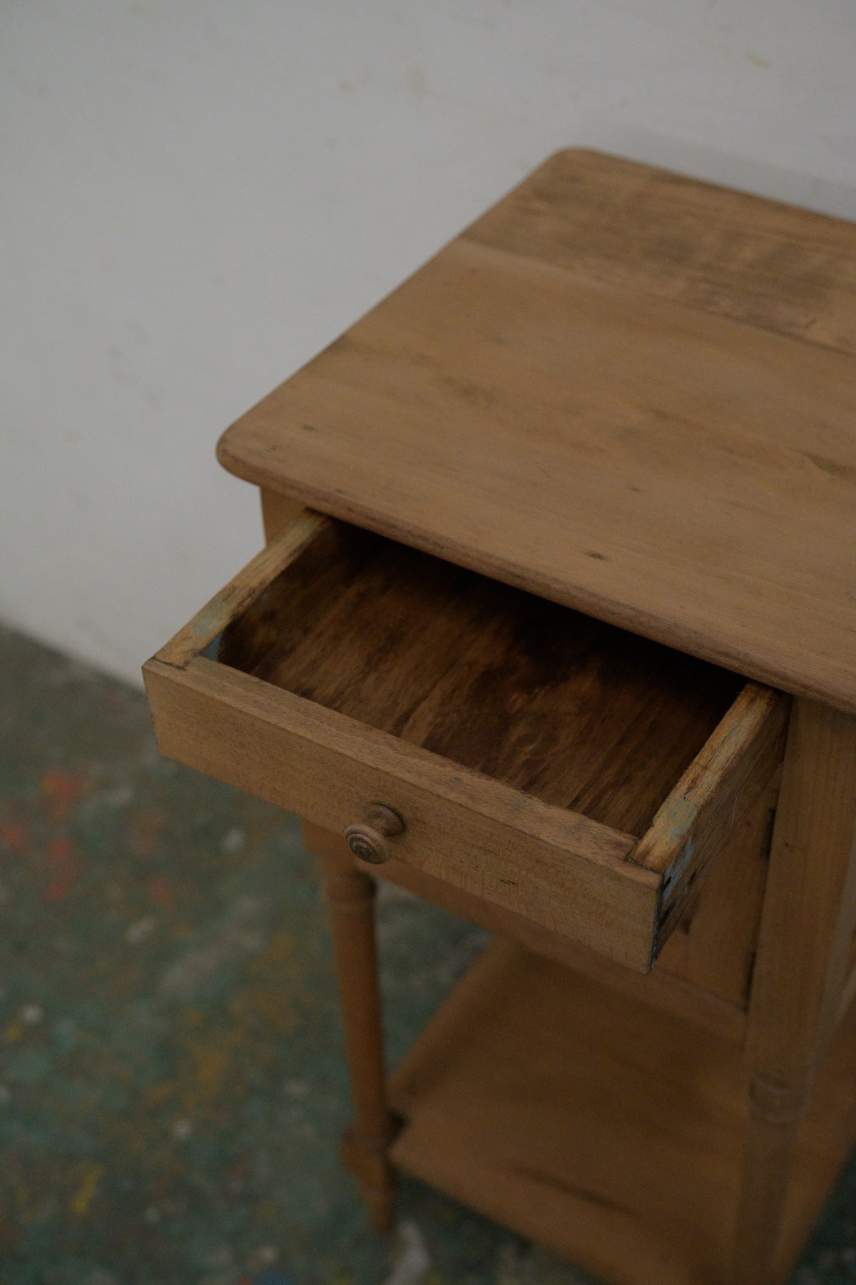 #0153 cabinet