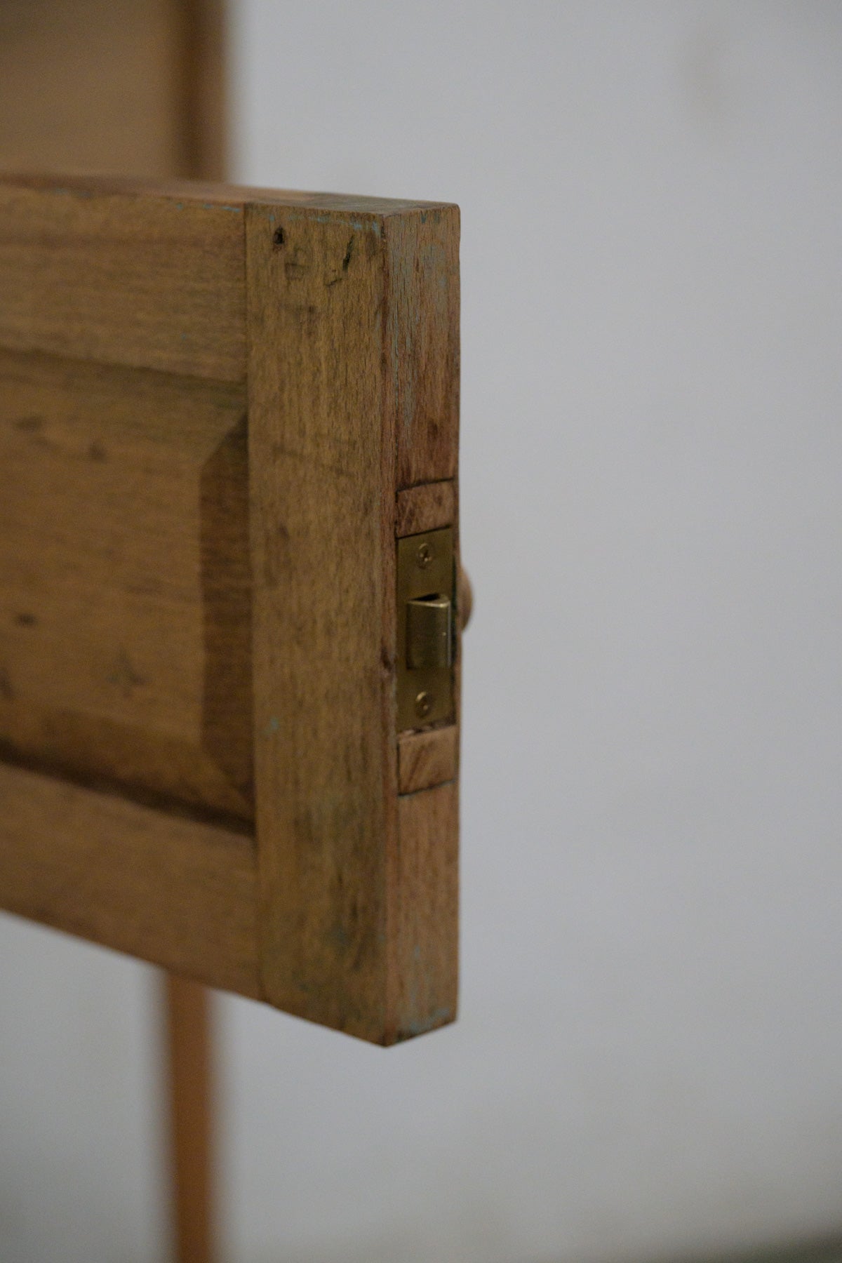 #0153 cabinet