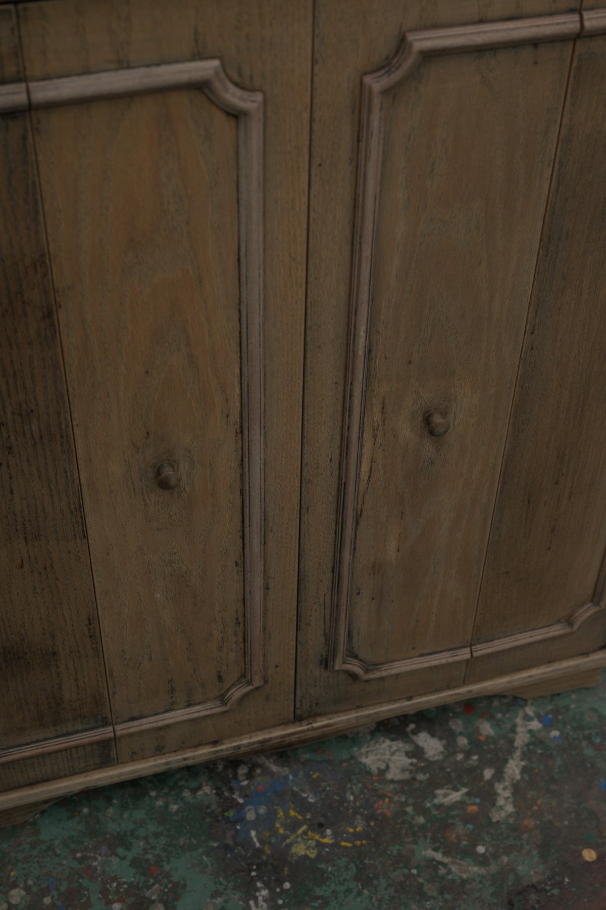#0640 cabinet