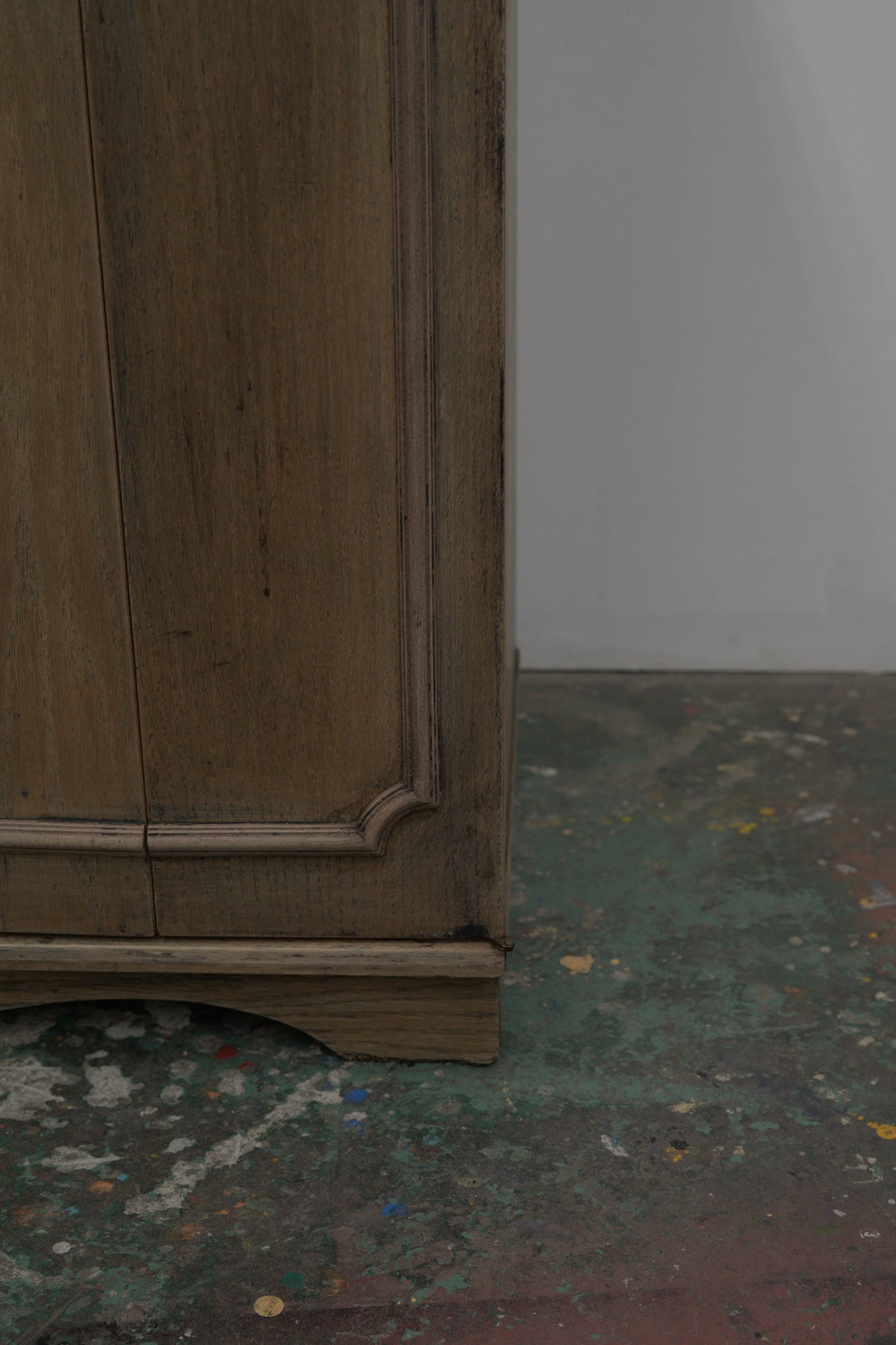 #0640 cabinet
