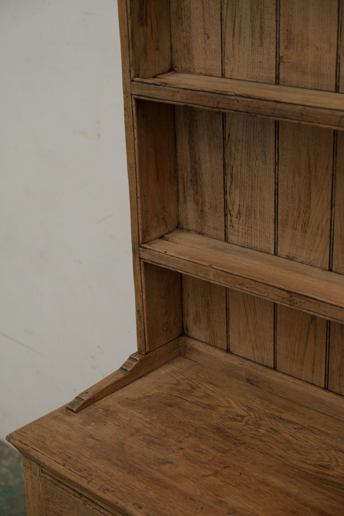 #0154 cupboard