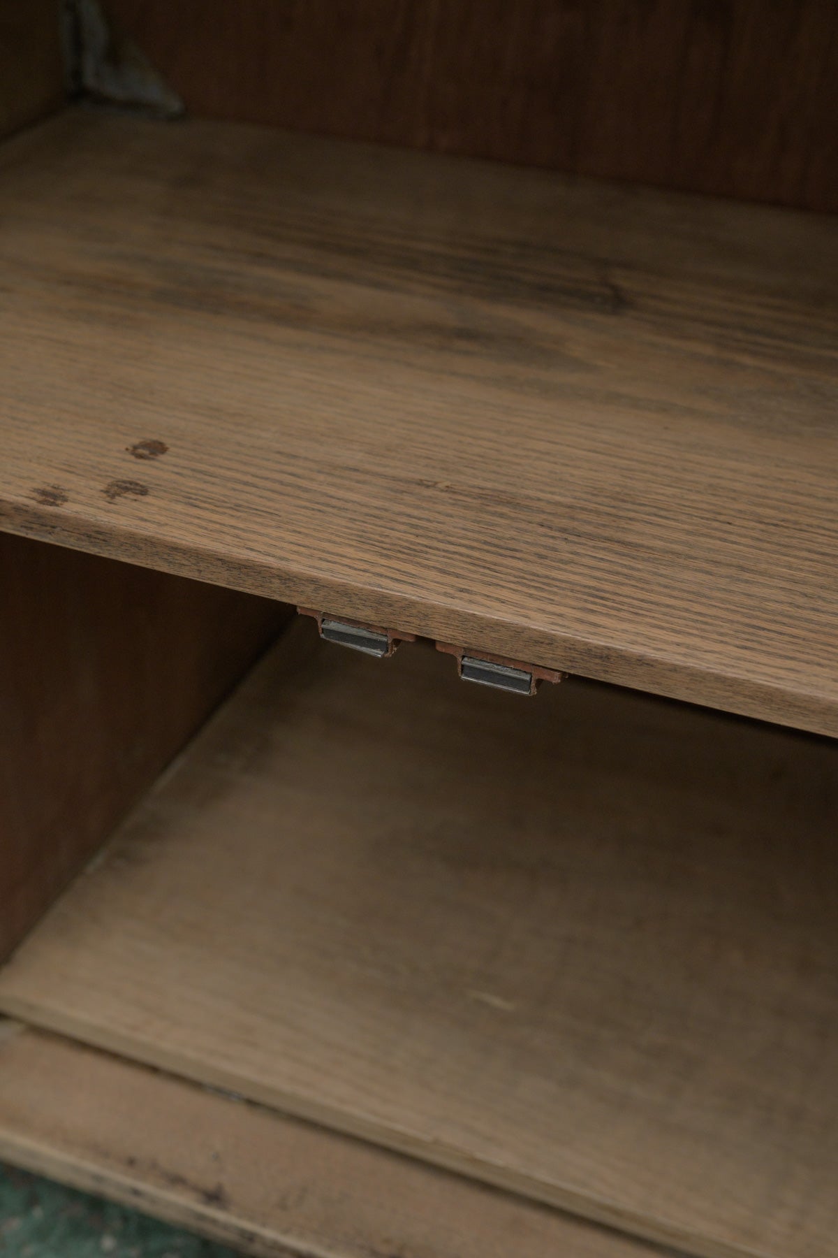 #0640 cabinet