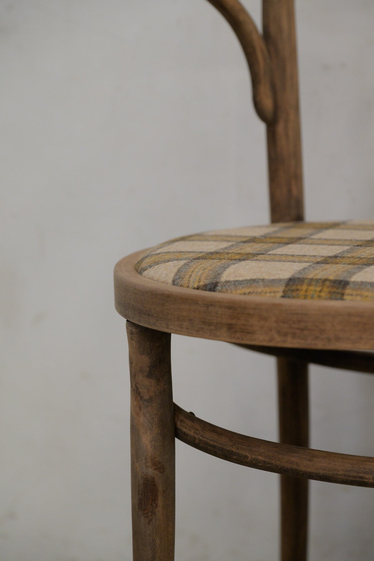 #0158 arm chair