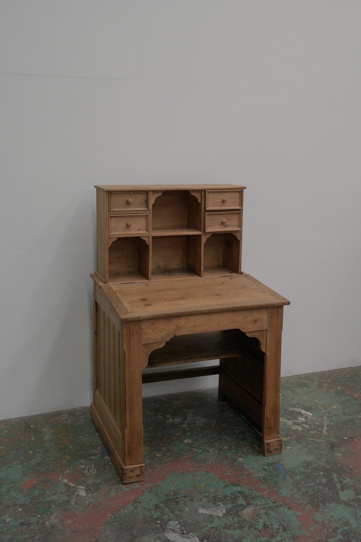 #0648 desk