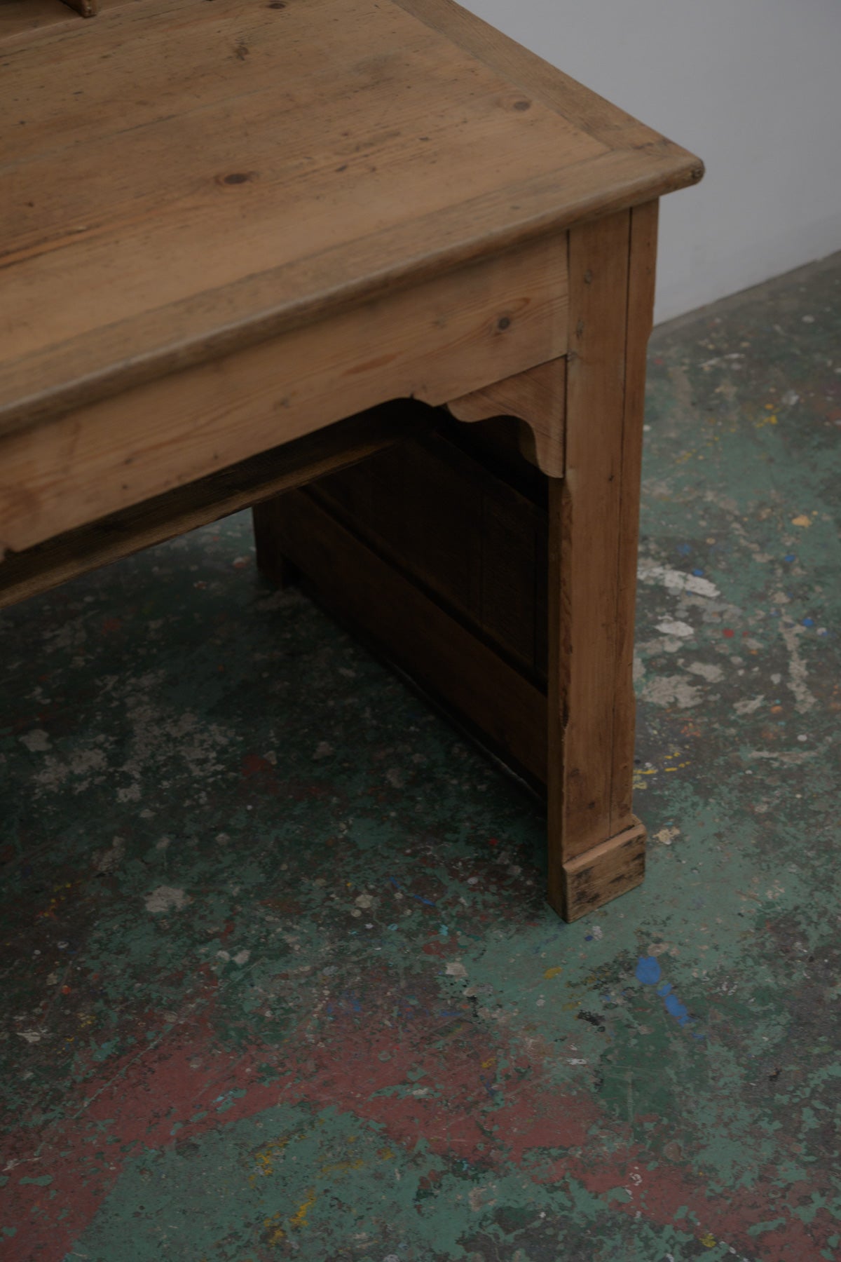 #0648 desk