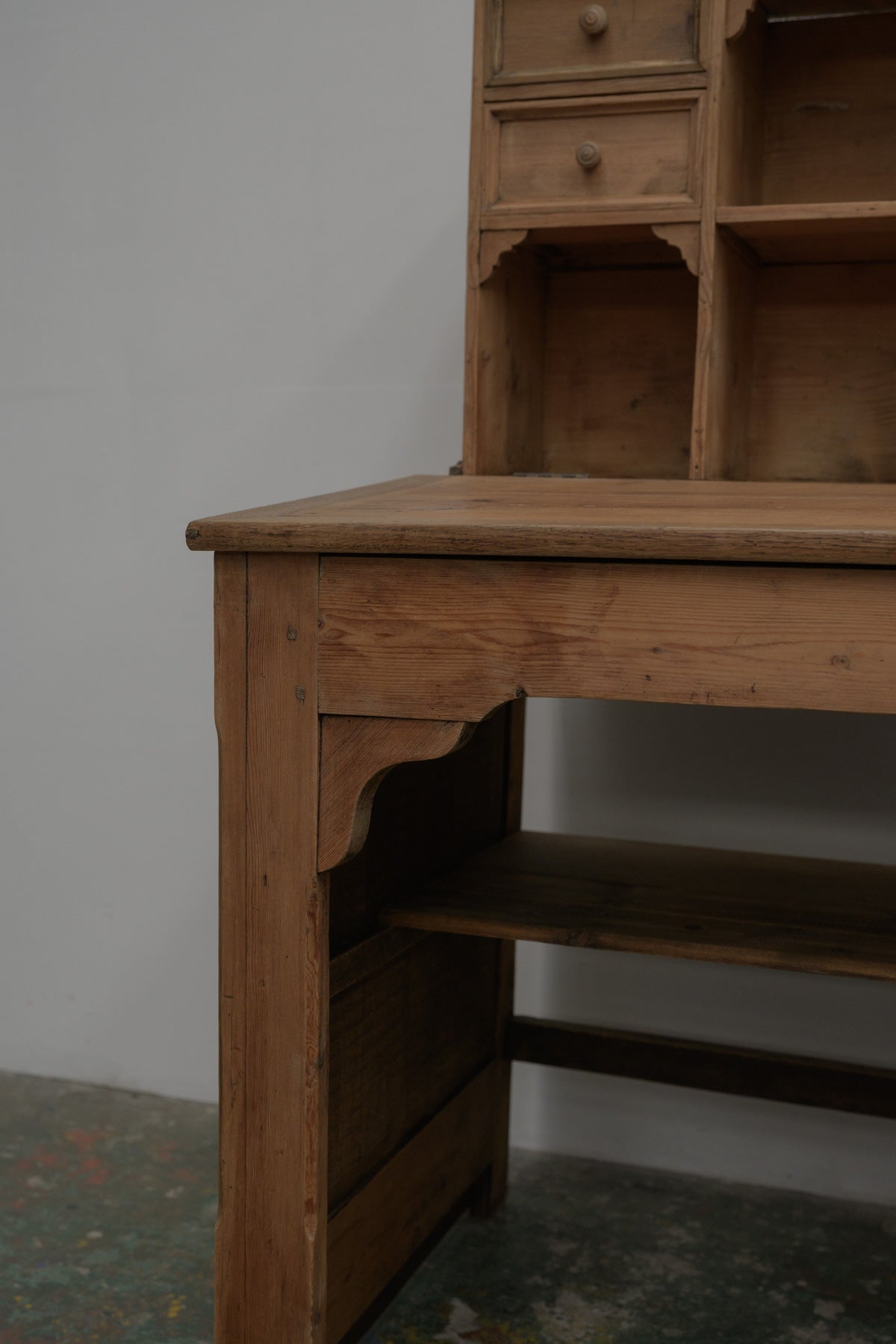 #0648 desk