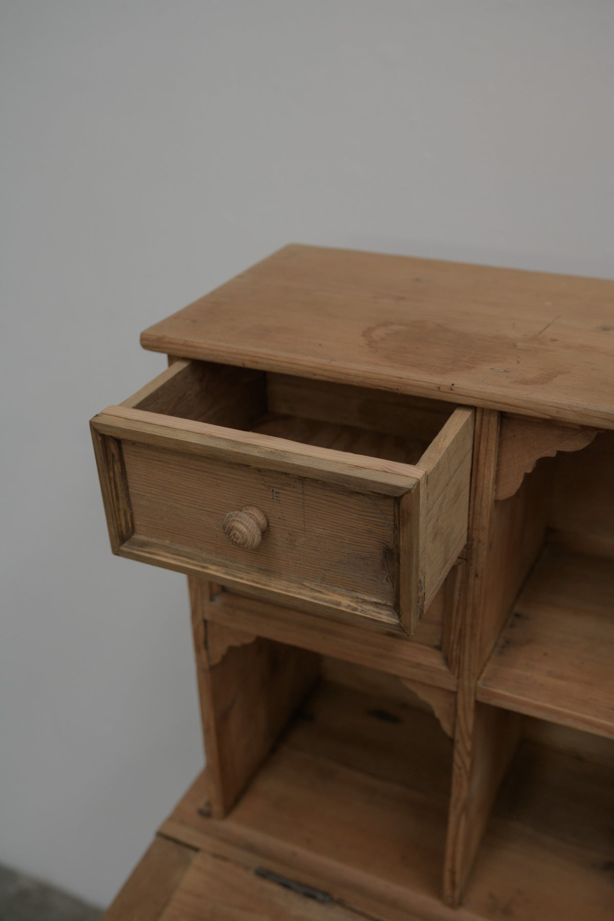 #0648 desk