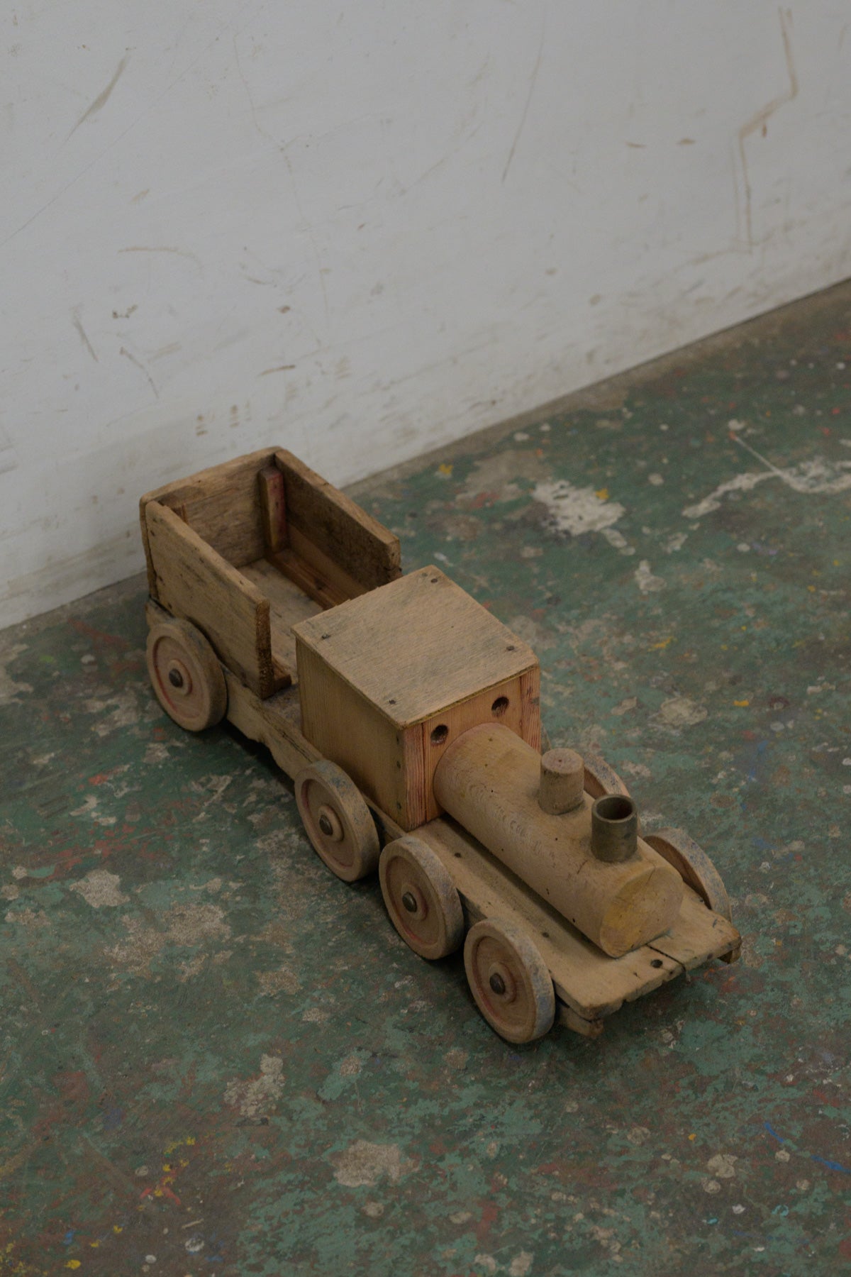 #0167 toy train