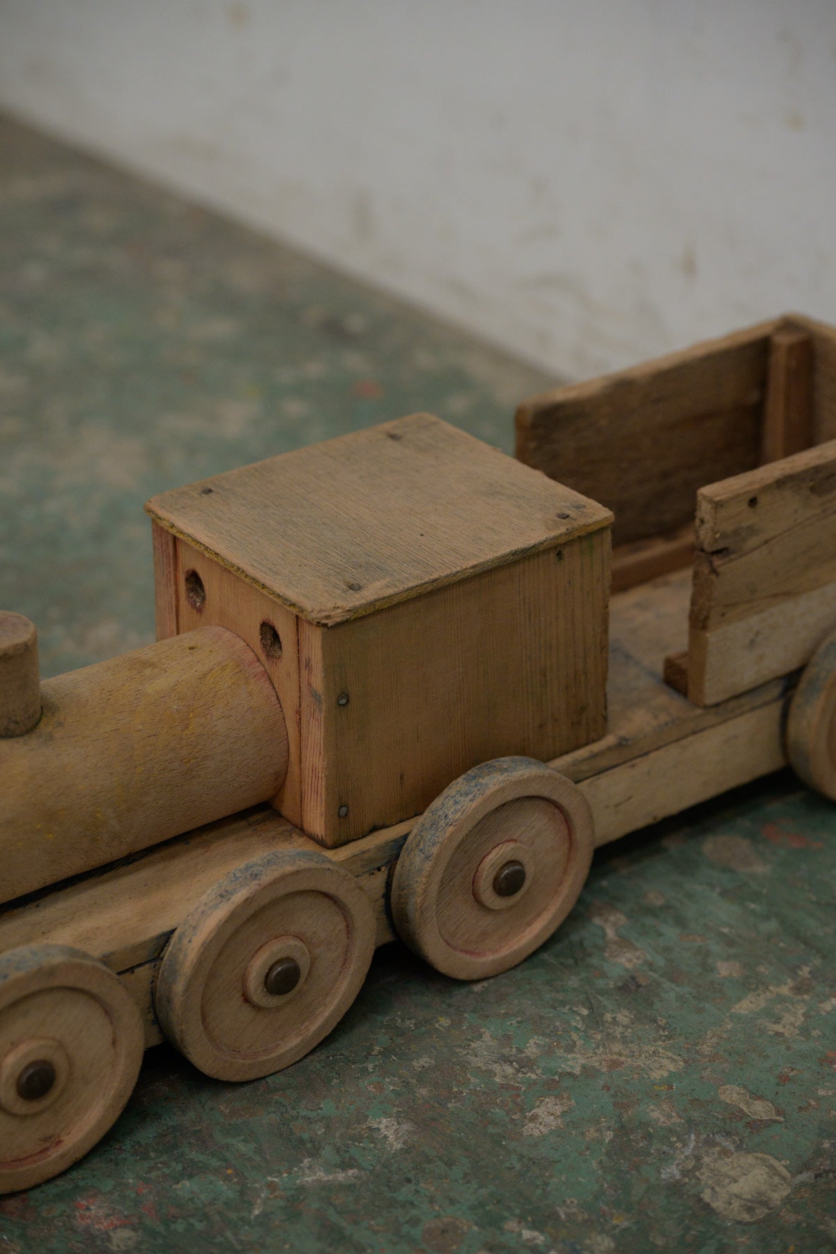#0167 toy train