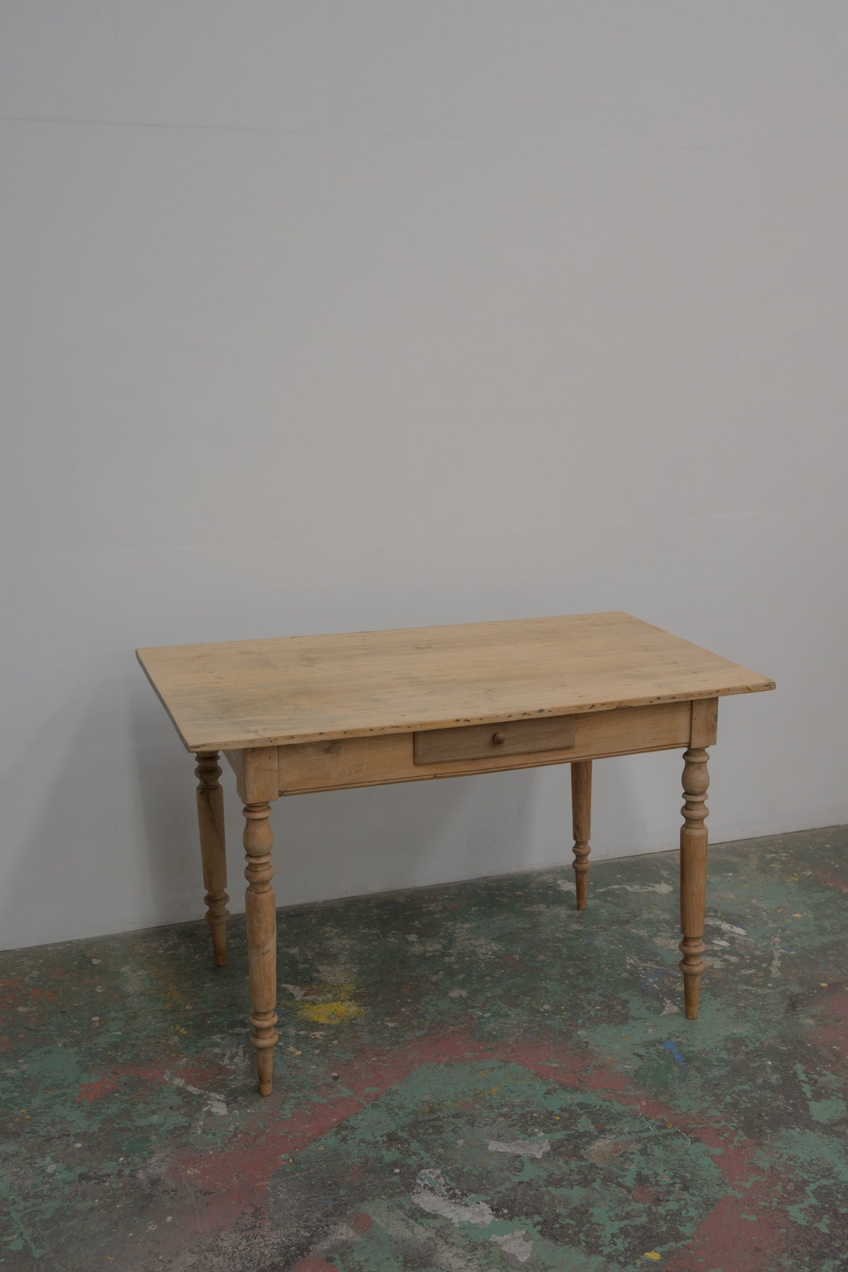 #0653 table