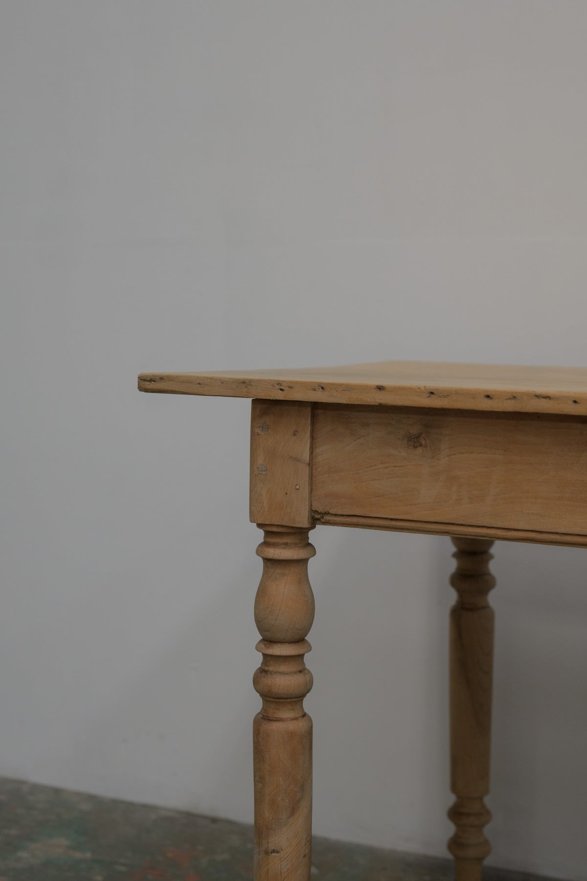 #0653 table